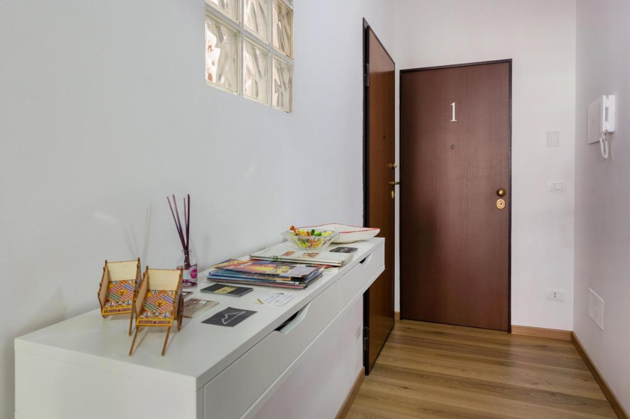 Centre Apartment Grotte Bianche CTA Exteriör bild